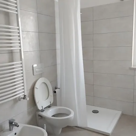 Agora 1 פרגליה