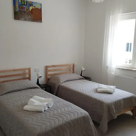 בית נופש Agora 1 *